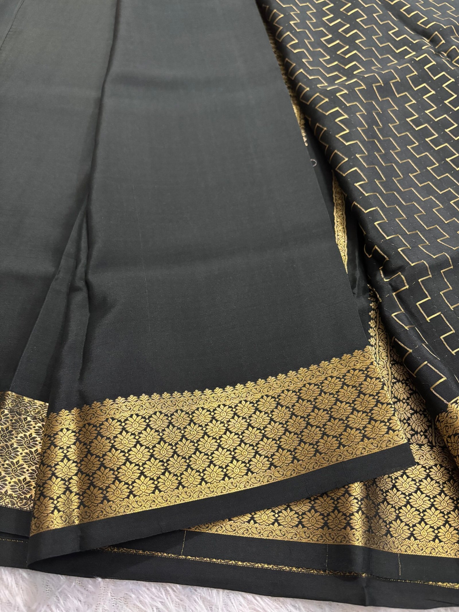 MDH505 - Orange with Black - Image 4