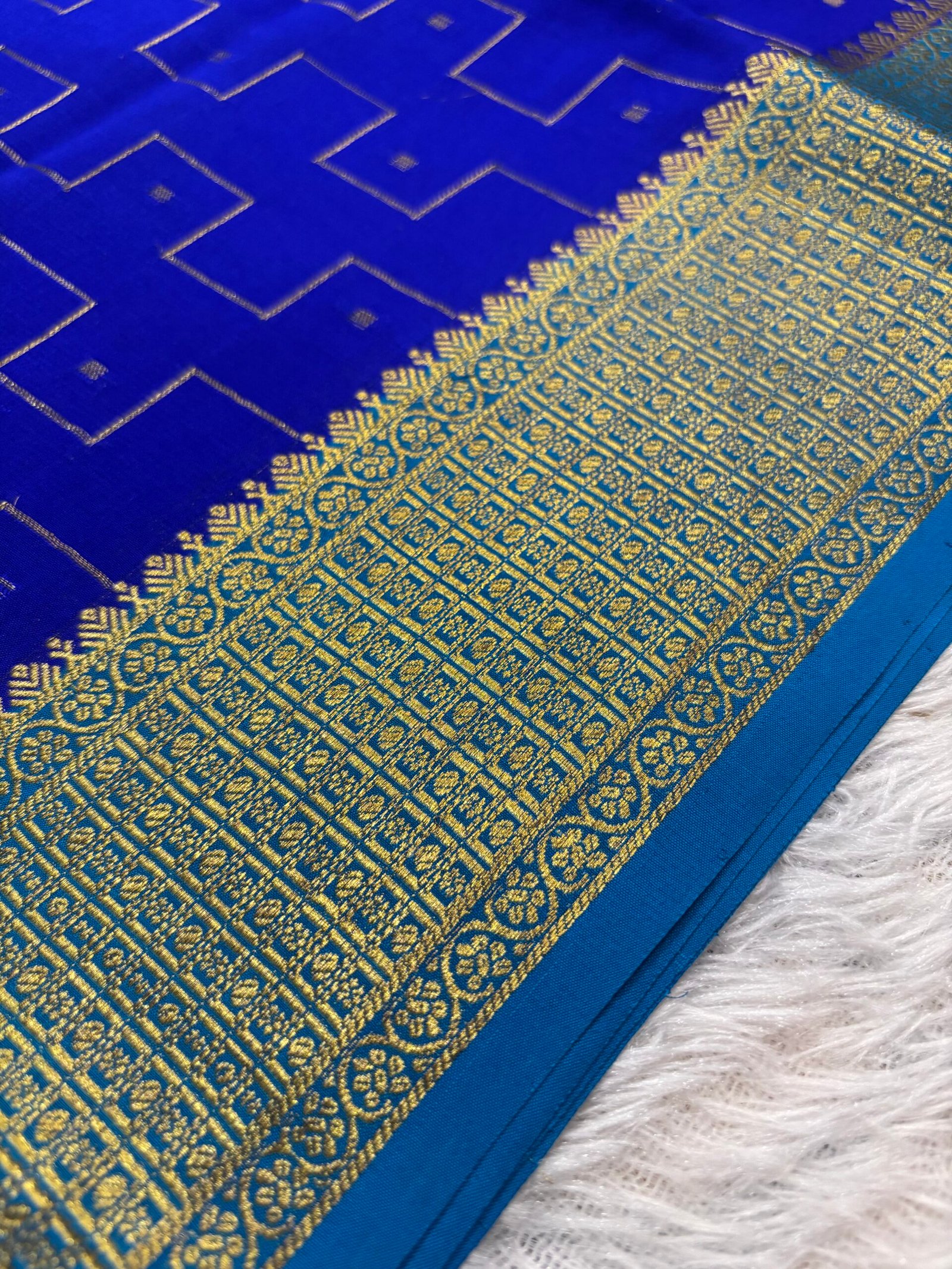 MDH504 - Royal Blue with Ananda Blue - Image 2