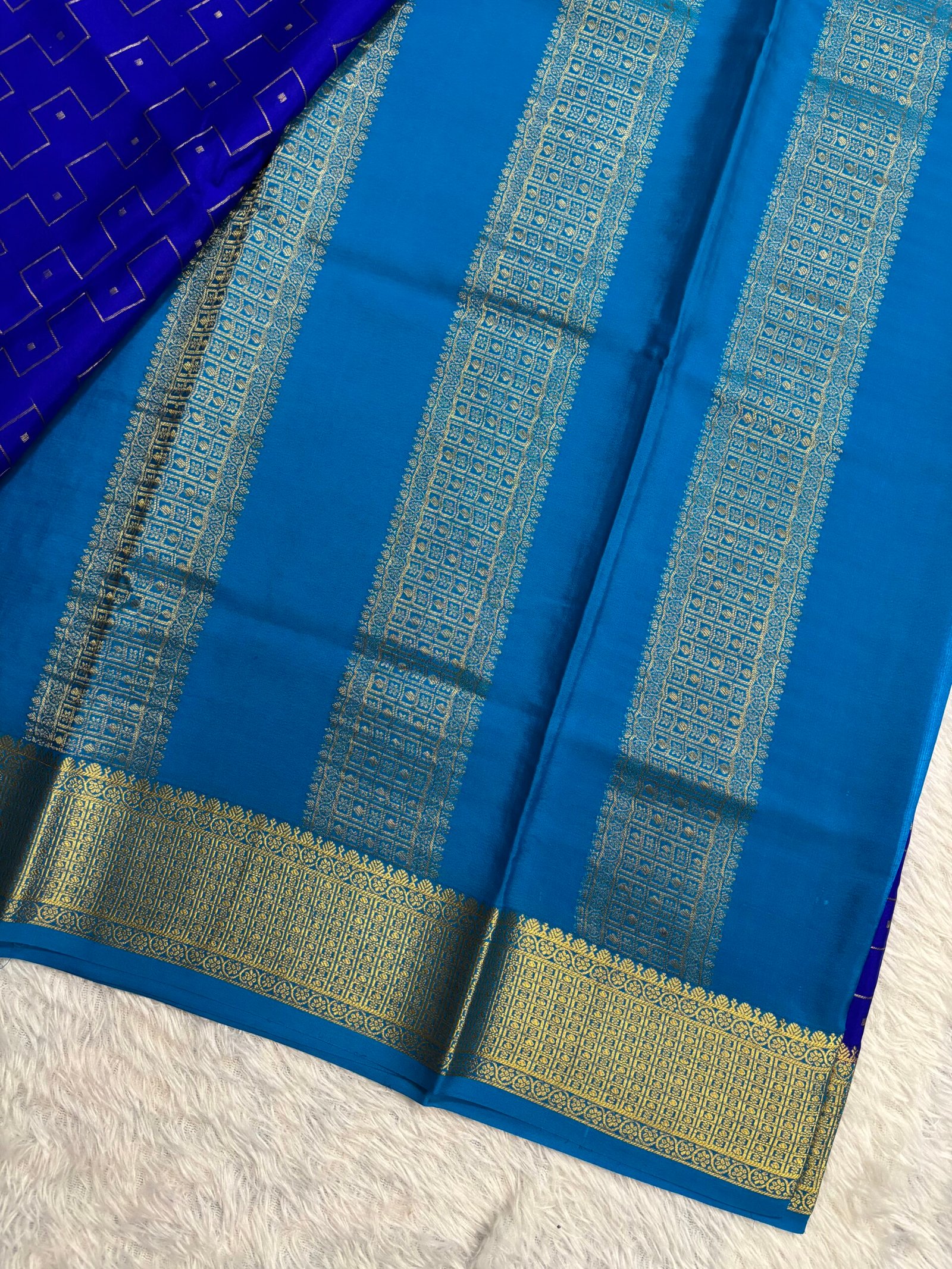 MDH504 - Royal Blue with Ananda Blue - Image 3