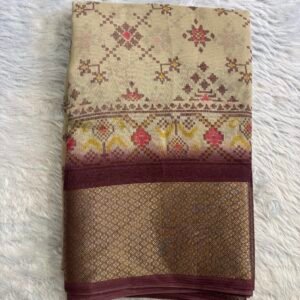 SDD2507 - Off White with Light Brown