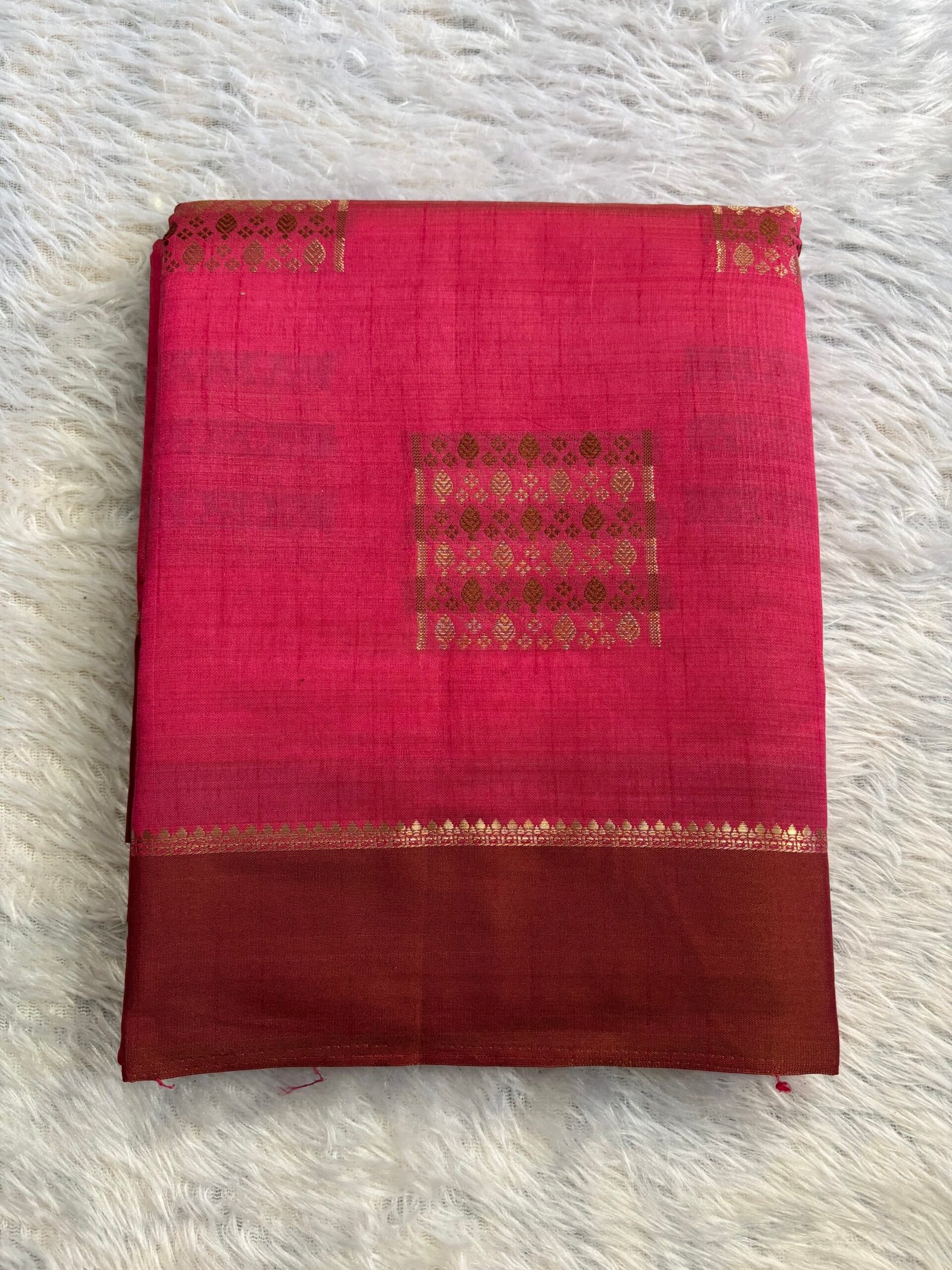 SDD7514 - Pink with Golden Brown