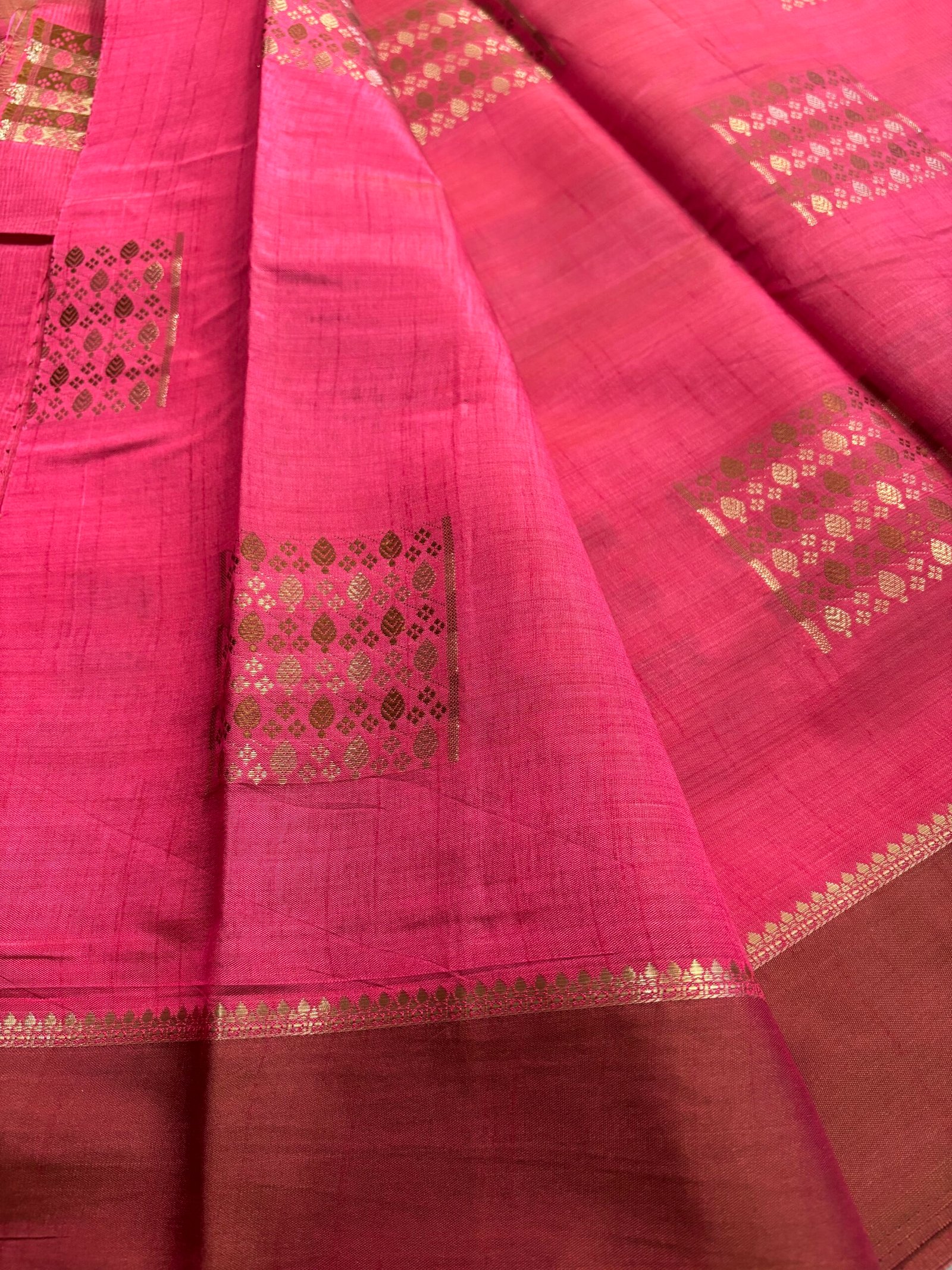 SDD7514 - Pink with Golden Brown - Image 3