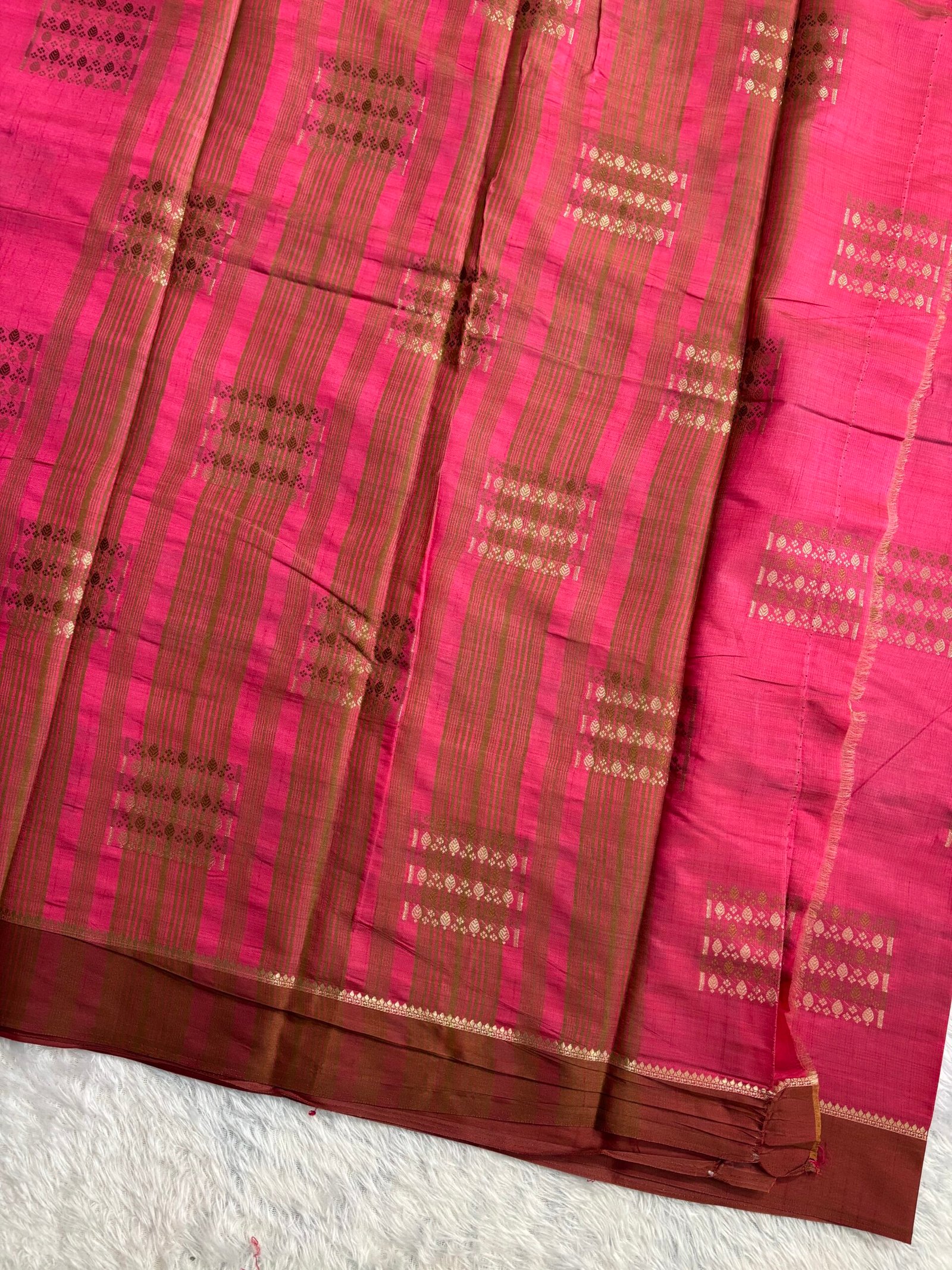 SDD7514 - Pink with Golden Brown - Image 4