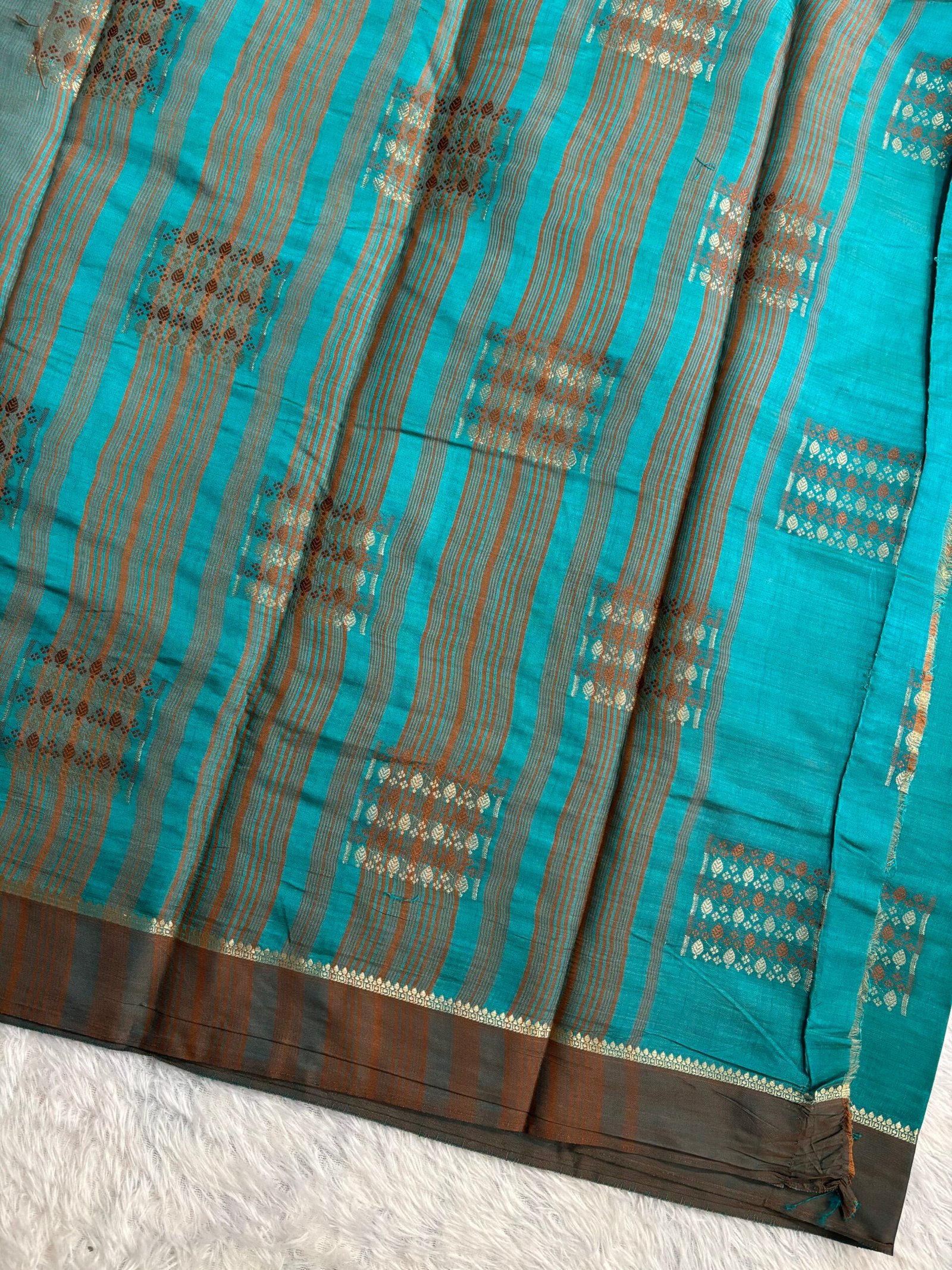 SDD7515 - Turquoise Blue with Brown - Image 3