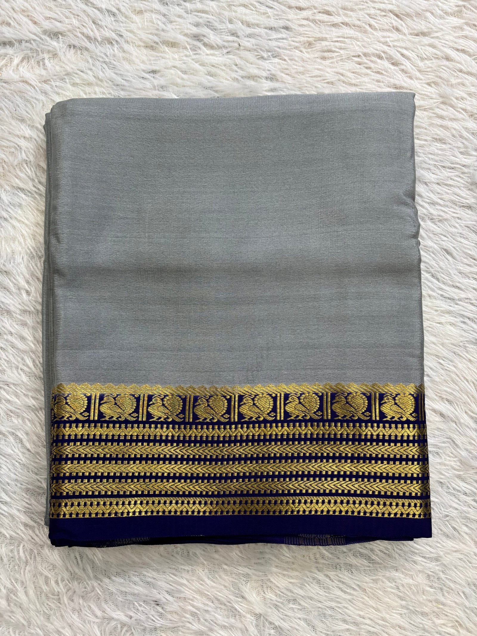 MDD534 - Grey with Navy Blue