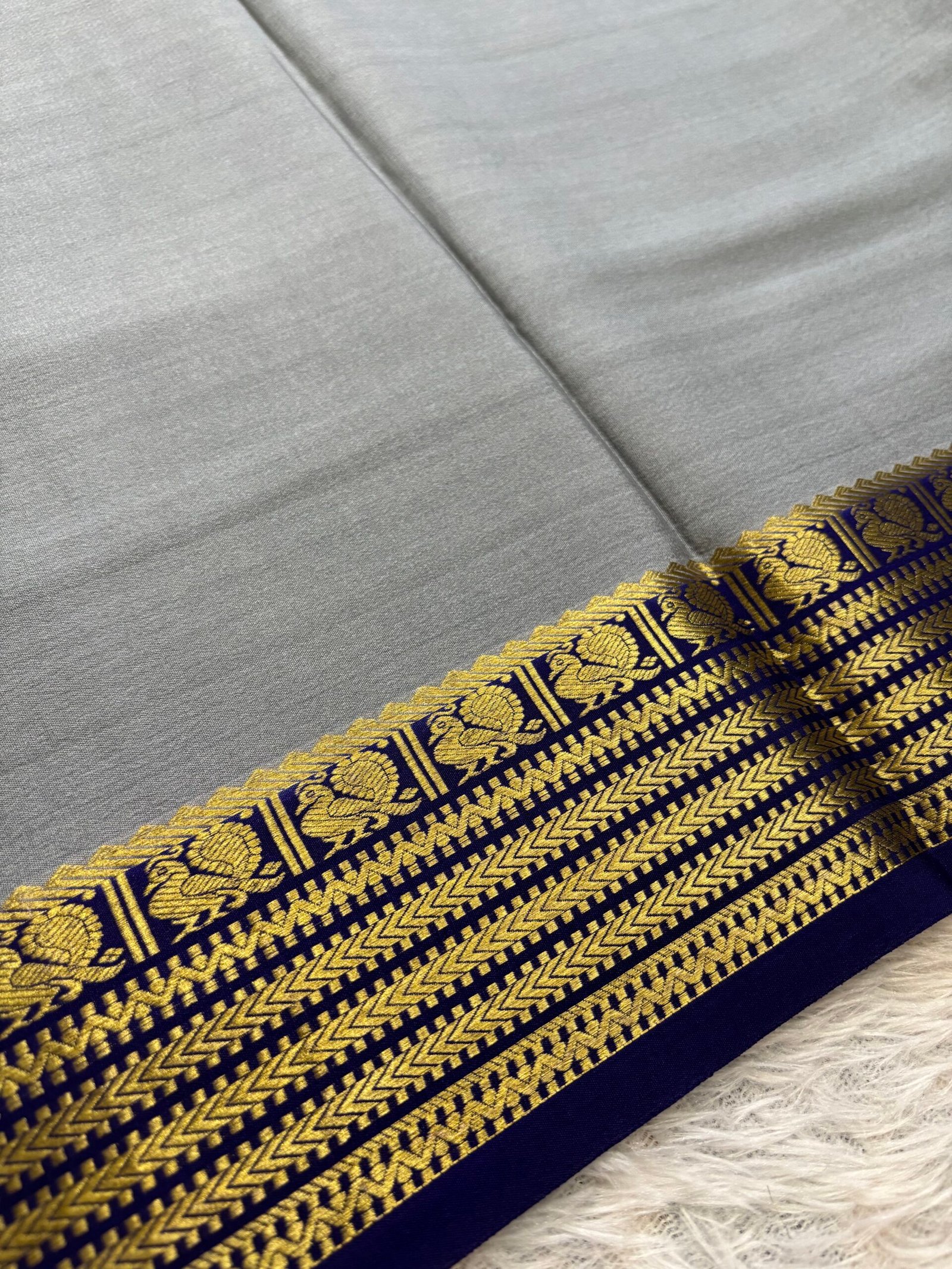 MDD534 - Grey with Navy Blue - Image 2