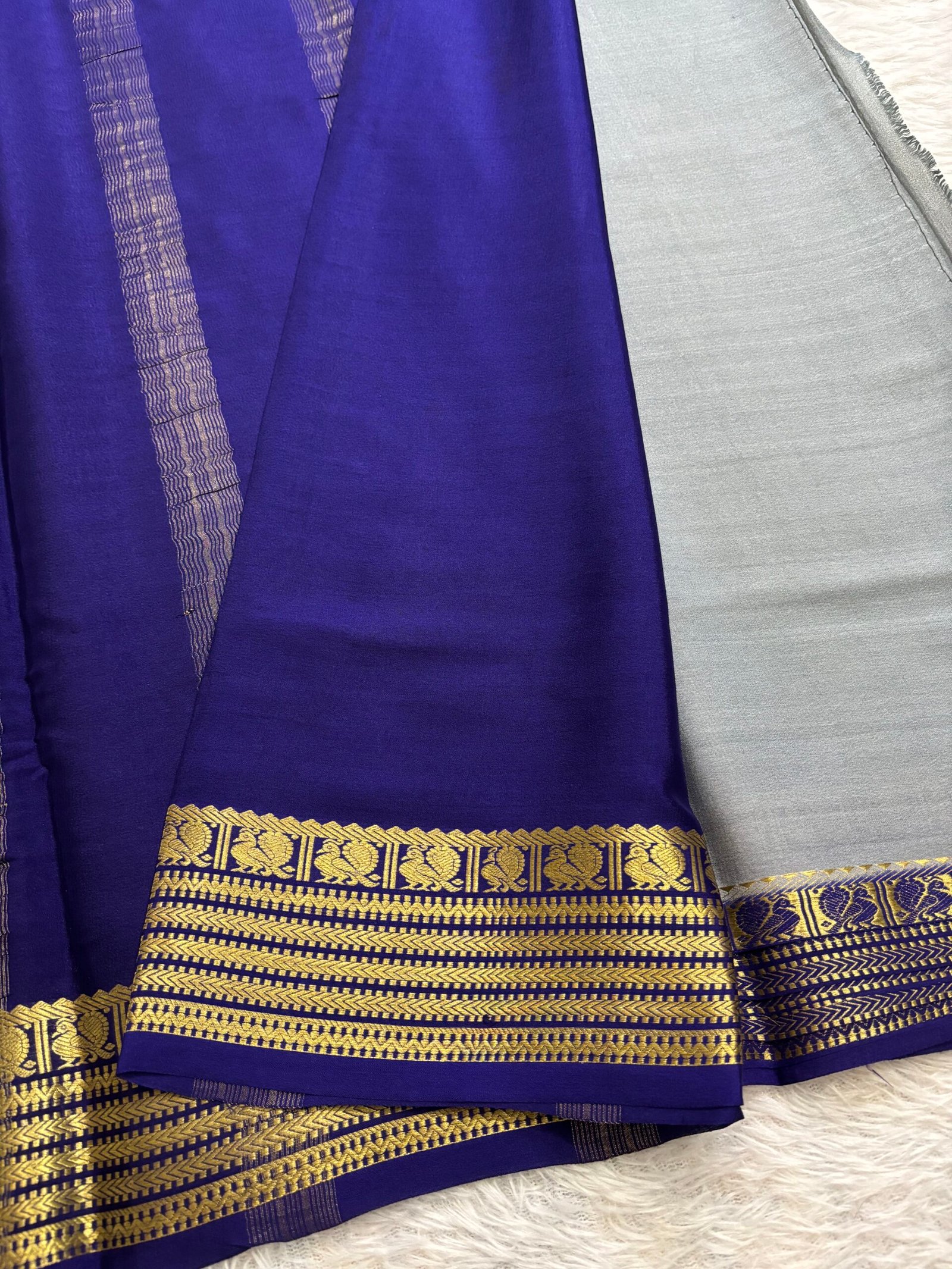 MDD534 - Grey with Navy Blue - Image 4