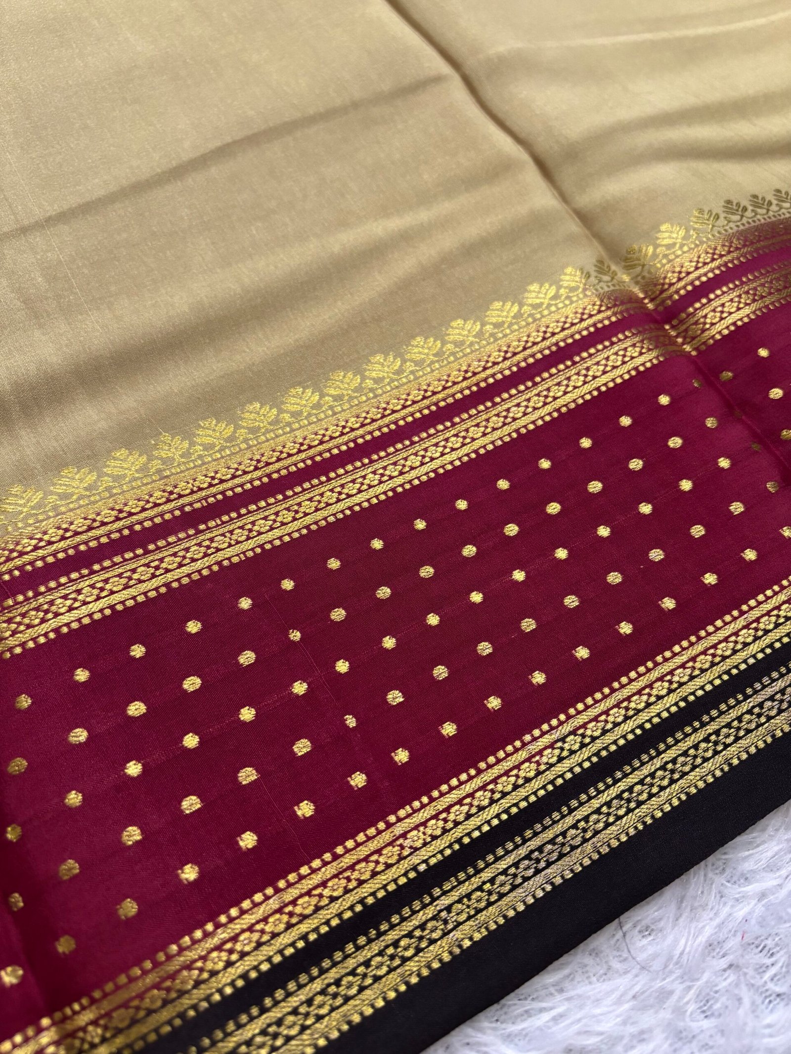 MDD515 - Khaki , Maroon and Black - Image 2