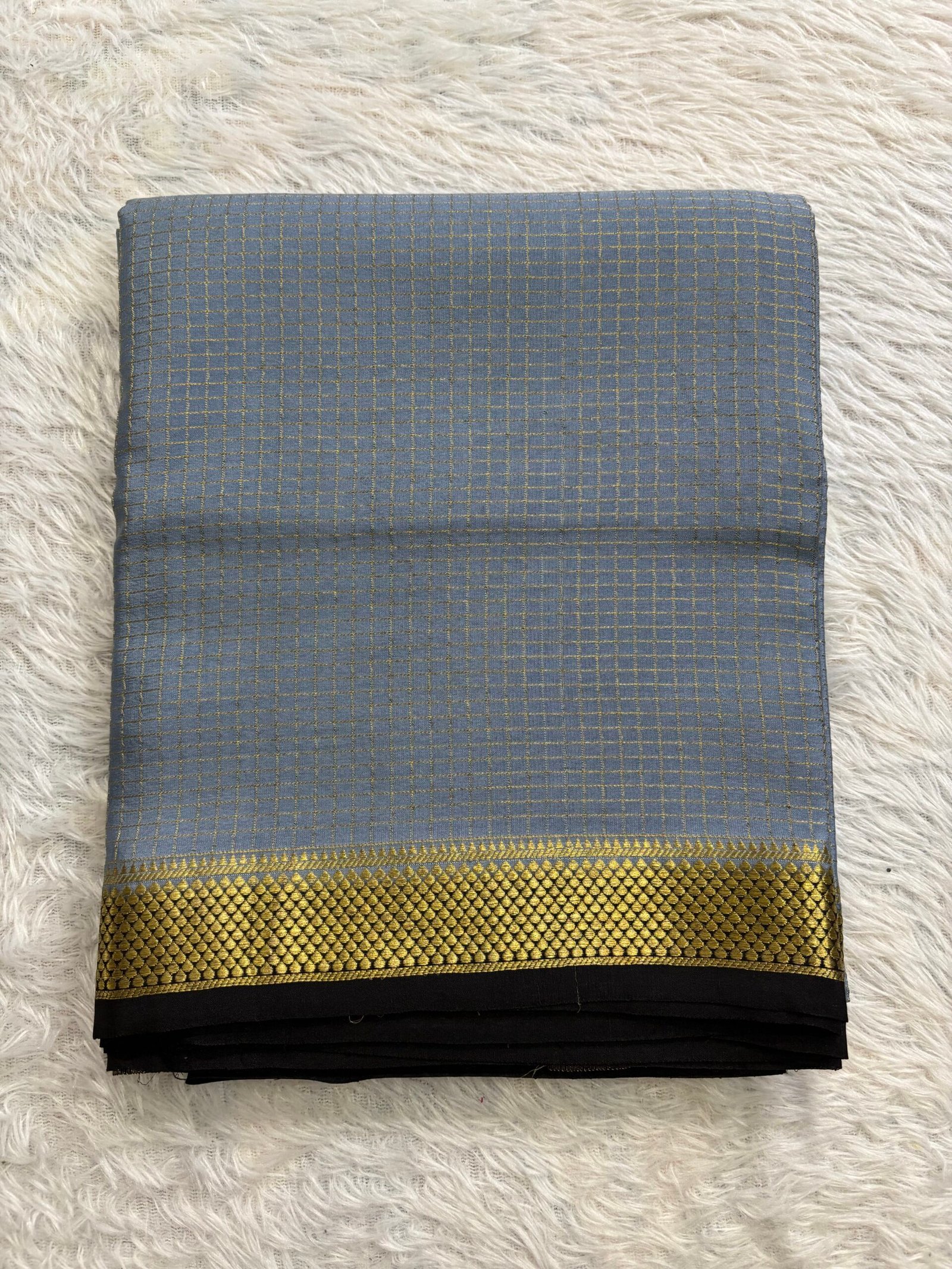 MDC427 - Grey with Black