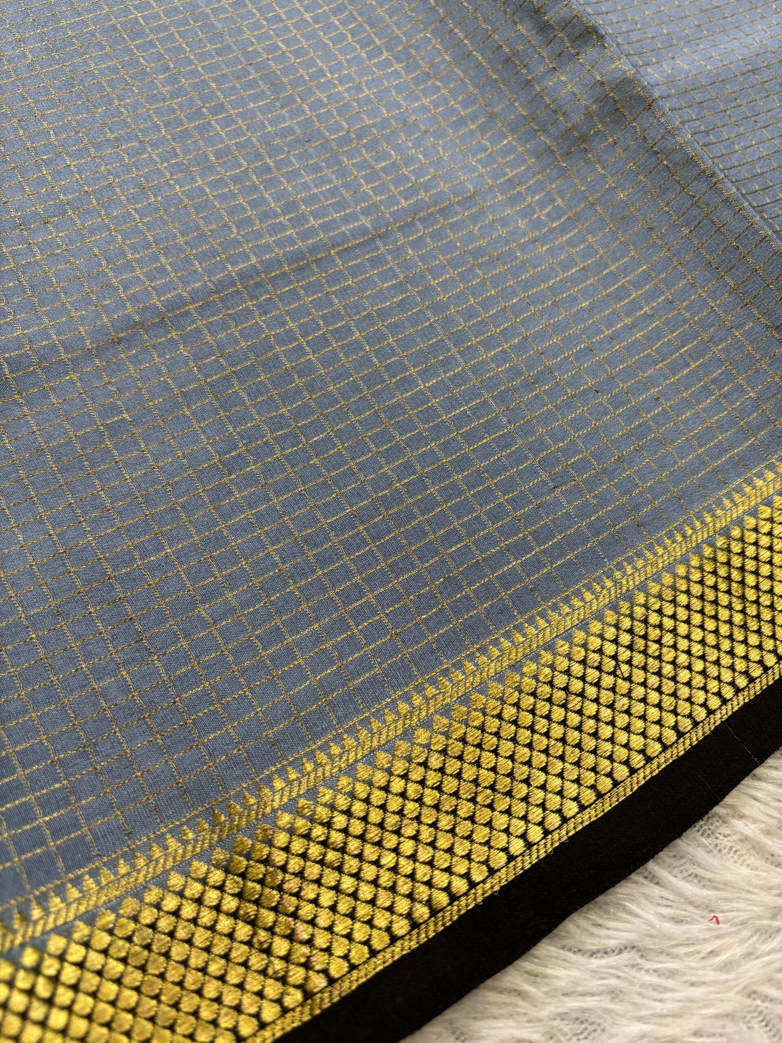 MDC427 - Grey with Black - Image 2