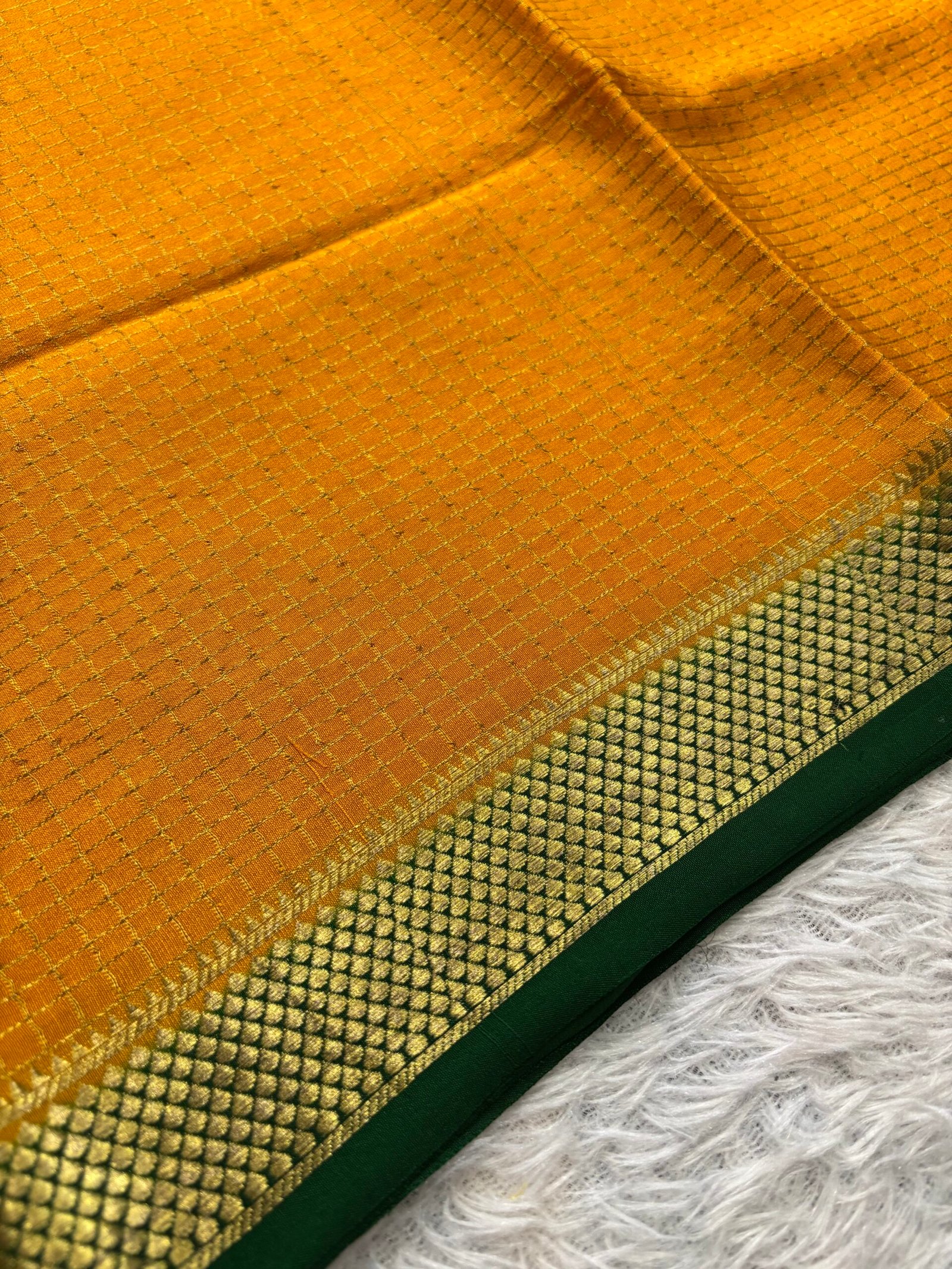 MDC426 - Mango Yellow with Green - Image 2