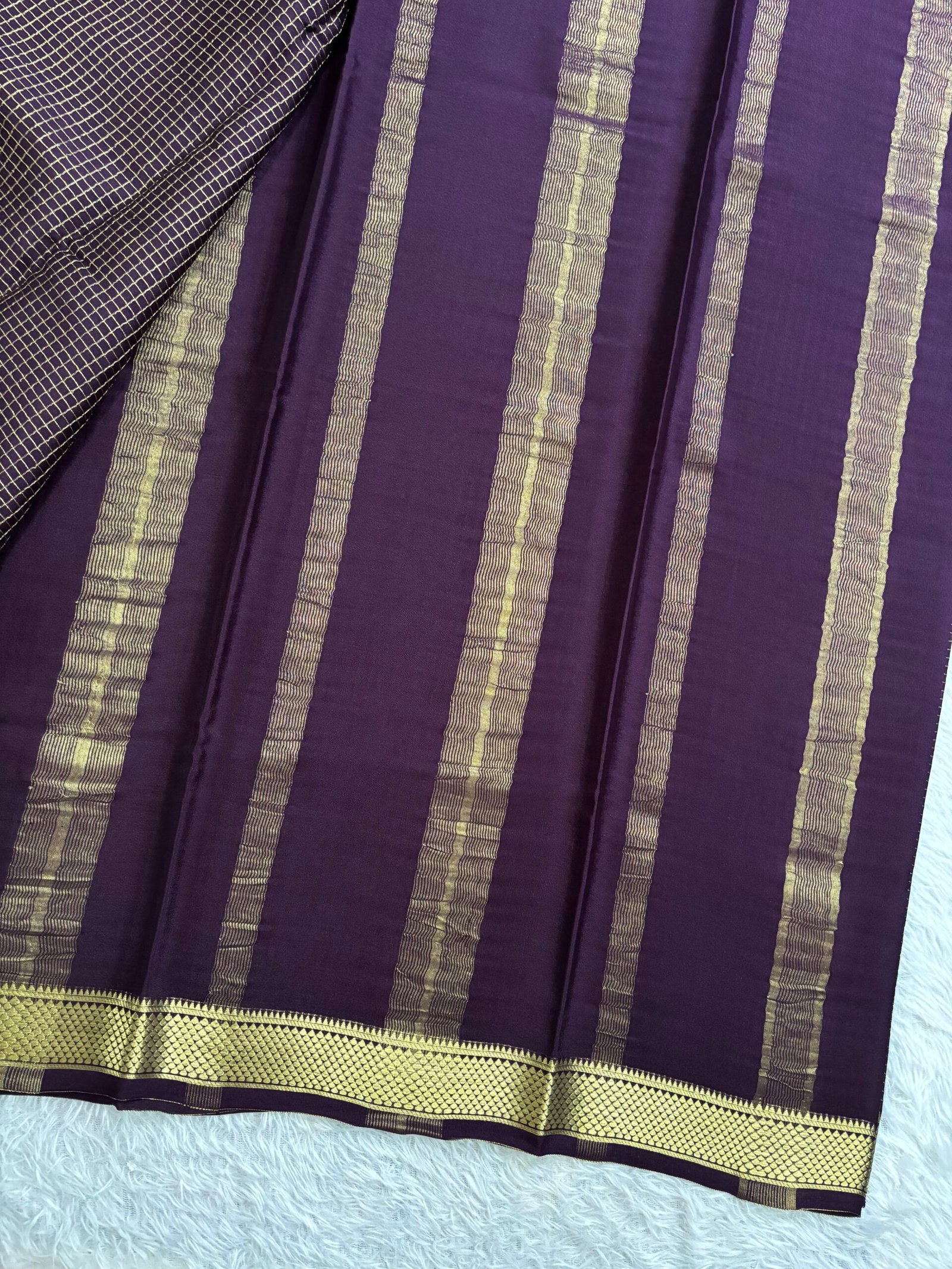 MDH825 - Wine - Image 3