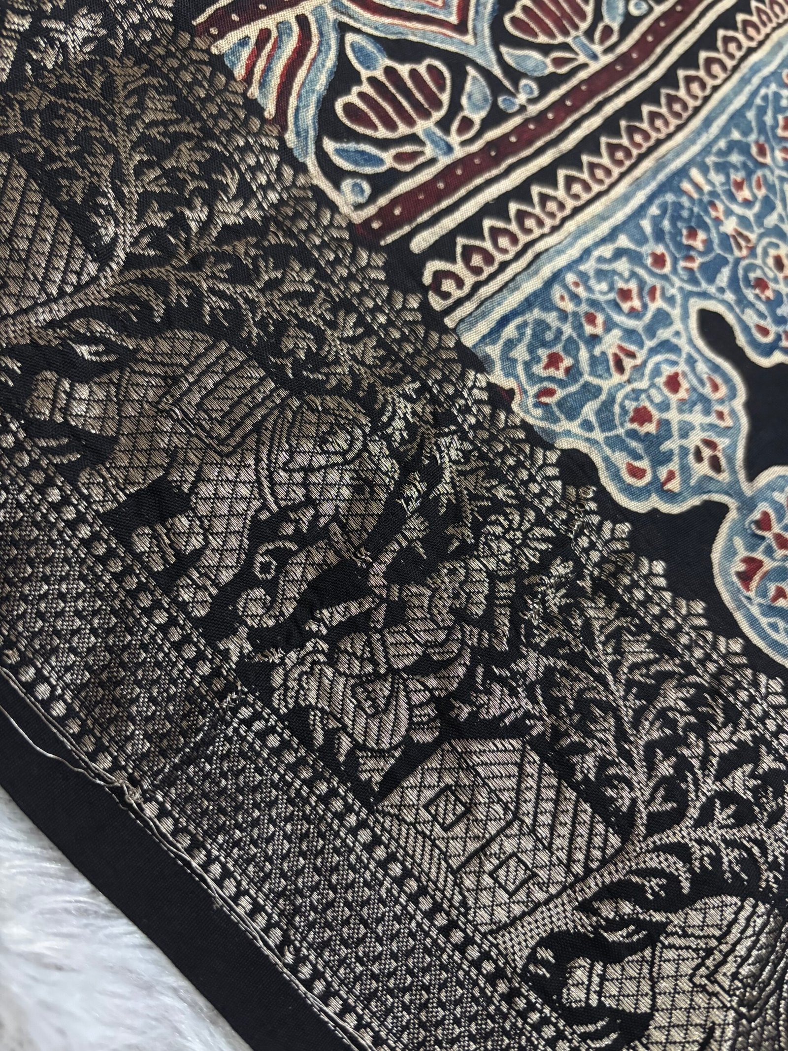 YKA7502 - Black, Maroon, Beige and Blue - Image 2