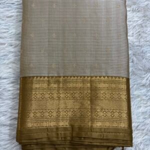 VKD5509 - Off White with shades of Metallic Gold